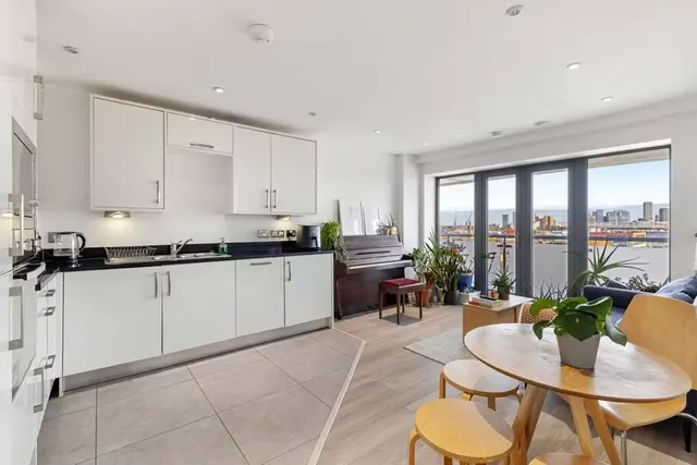 Vernon Road, London, E3, photo 2