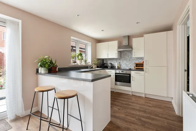 Ivie Place, Salisbury, SP2, photo 3