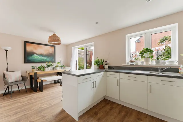 Ivie Place, Salisbury, SP2, photo 2