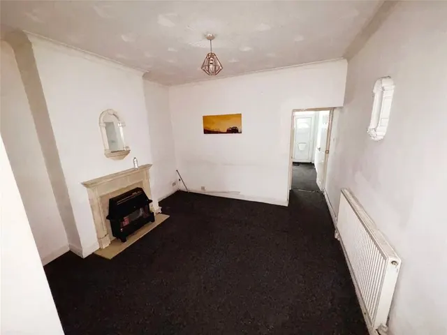Photo 2 — Hart Road, Wolverhampton, West Midlands, WV11