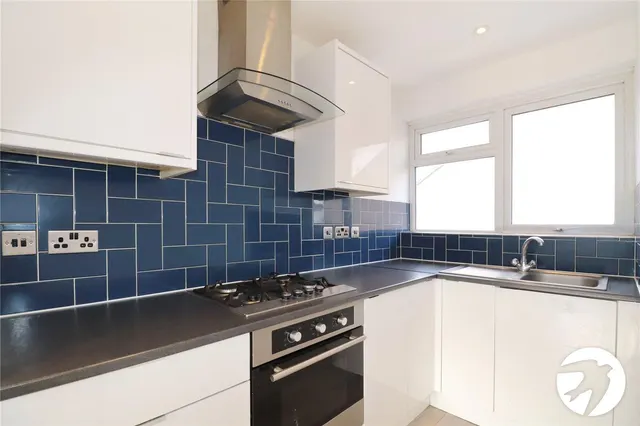 Kingswood Avenue, Belvedere, DA17, photo 2