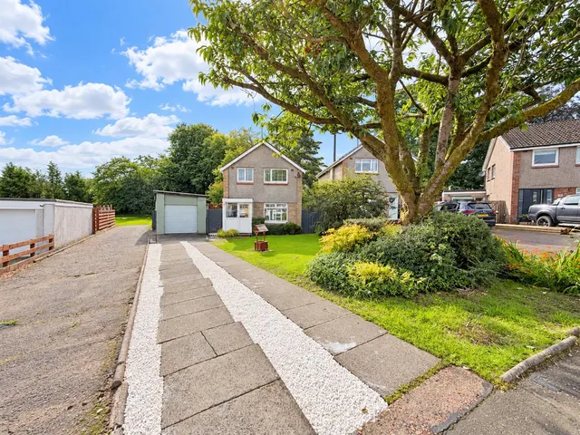 Rokeby Crescent, Strathaven, ML10 6EG, photo 1