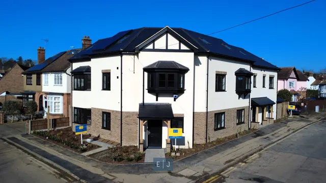 Freya Lodge, Loughton, photo 1