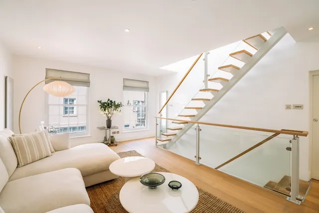 Frederick Close, London, W2, photo 1