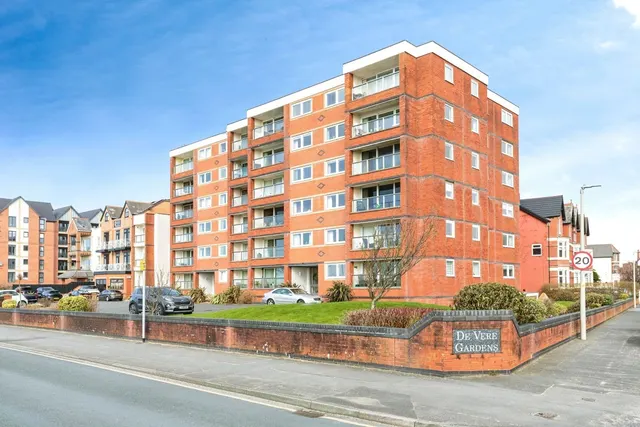 South Promenade, Lytham St. Annes, FY8, photo 1