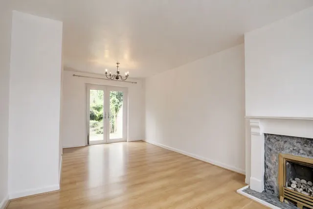 Hughenden Avenue, High Wycombe, HP13, photo 2