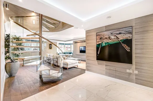 Photo 3 — New Cavendish Street, London, W1W 6XF
