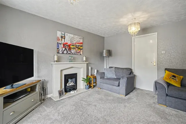 Naseby Drive, Long Eaton, NG10, photo 2