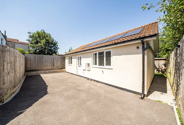 Hill Street, Gloucestershire, Kingswood, BS15 4EZ, photo 1