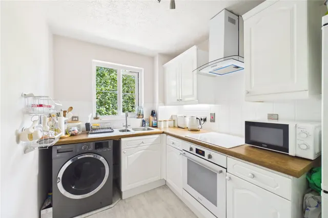 Groves Lea, Mortimer, RG7, photo 3