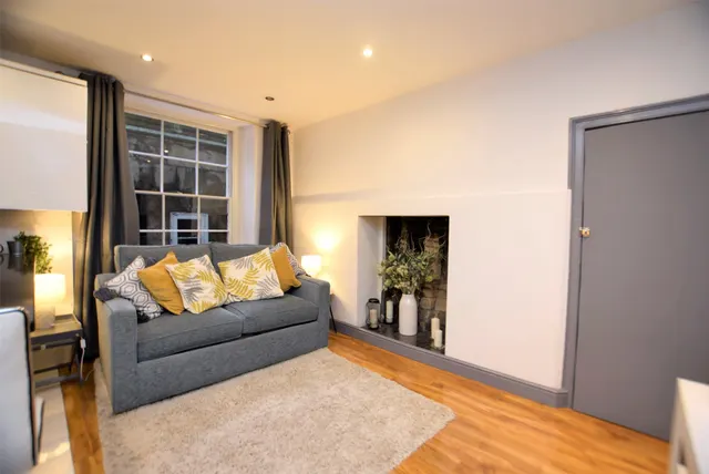 Albion Terrace, Bath, BA1 3AF, photo 1
