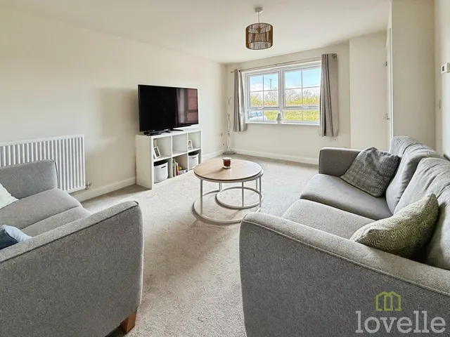 Petunia Way, Witham St. Hughs, LN6, photo 3
