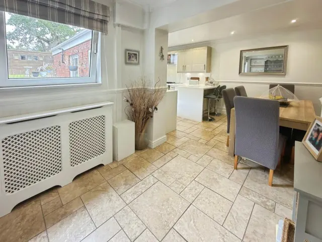 Gwernrhuddi Road, Cardiff, CF23, photo 2