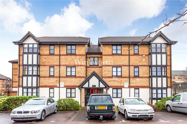 Woodvale Way, London, NW11, photo 1