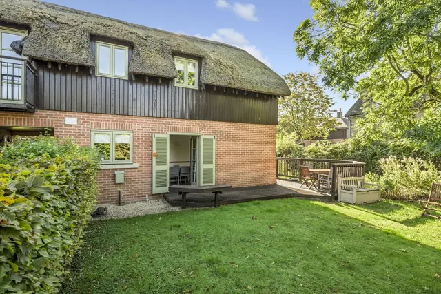 Mill Village, Lower Mill Estate, GL7, photo 1