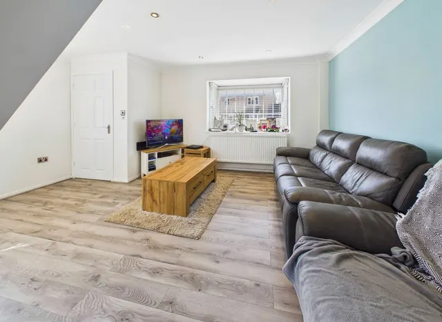 Grasmere Close, Bordon, GU35, photo 3