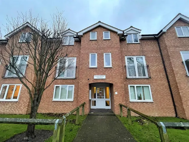 North Leas Avenue, Scarborough YO12 6LY, photo 1