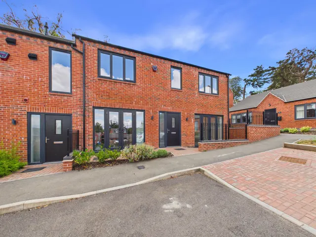 Mable Close, Melton Mowbray, LE13, photo 1
