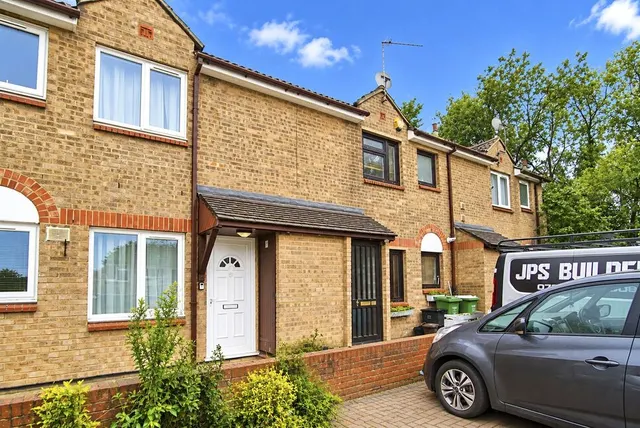 Winifred Road, Erith, DA8, photo 1