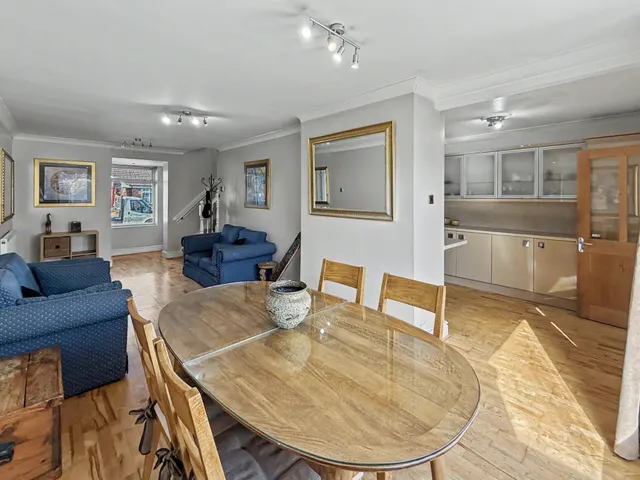 Parkstone Avenue, Whitefield, M45, photo 3