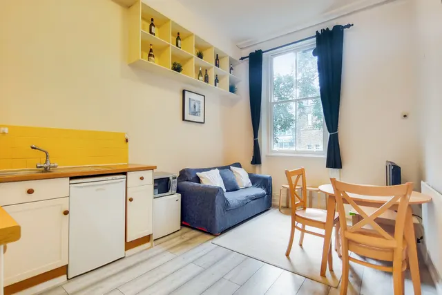 Photo 3 — Finborough Road, London, SW10