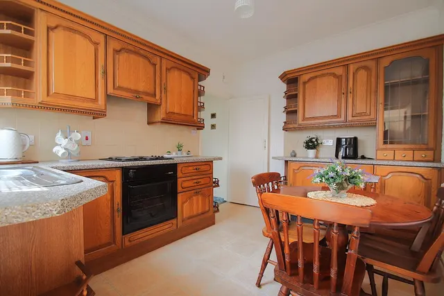 Photo 3 — Twyford Road, Eastleigh, SO50 4HN