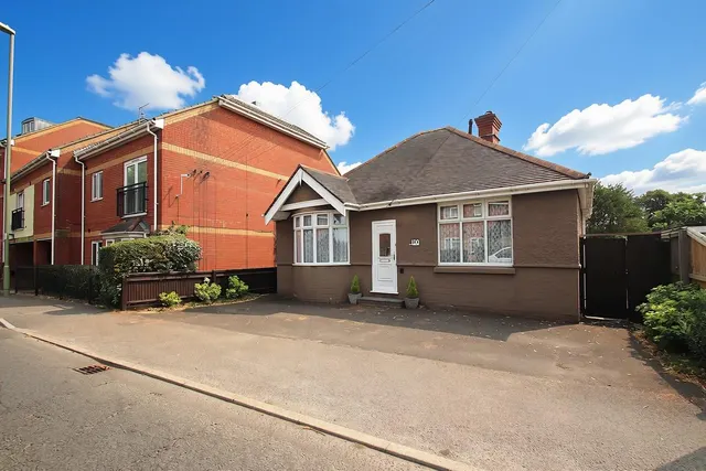 Twyford Road, Eastleigh, SO50 4HN, photo 1