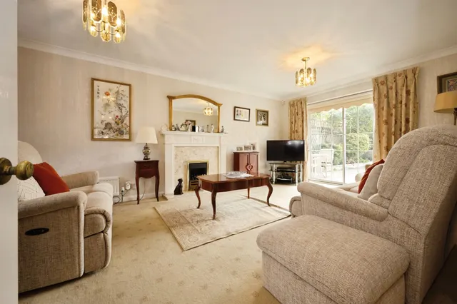 Newell Close, Aylesbury, HP21, photo 2