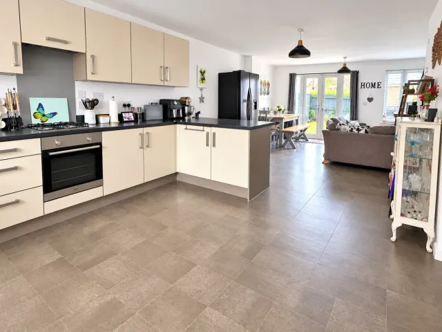 Stanier Street, Hailsham, BN27, photo 2