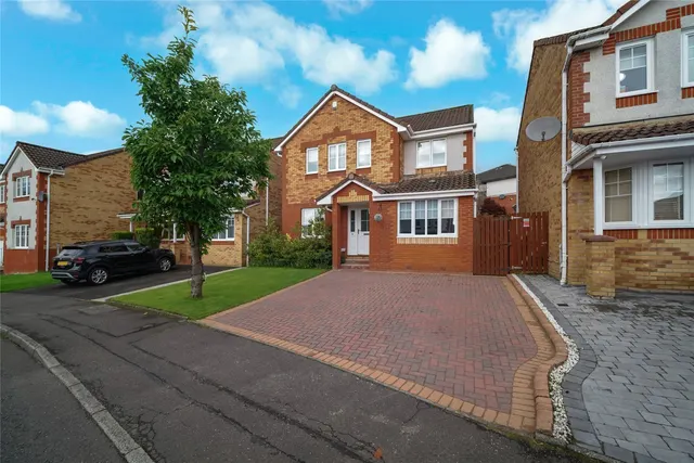 Station Park, Baillieston, G69, photo 1