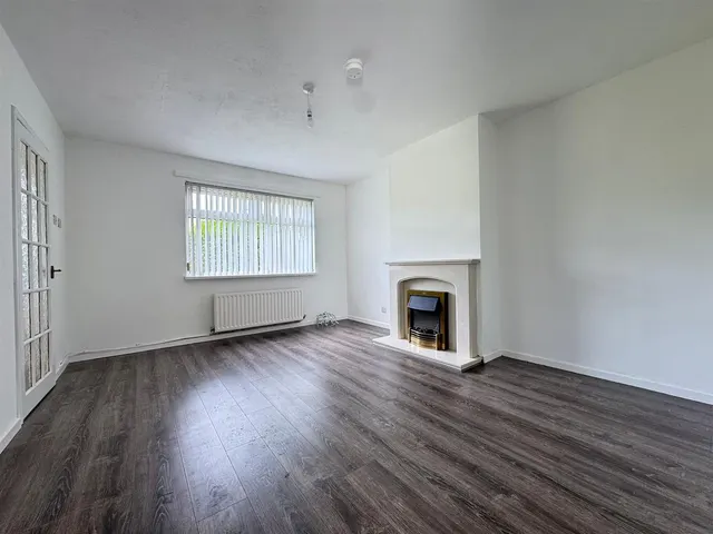 Derry Hill, Rathcoole, BT37, photo 2