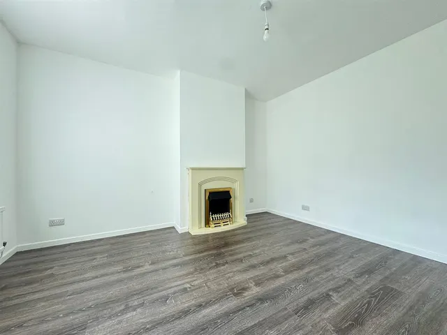 Derry Hill, Rathcoole, BT37, photo 3