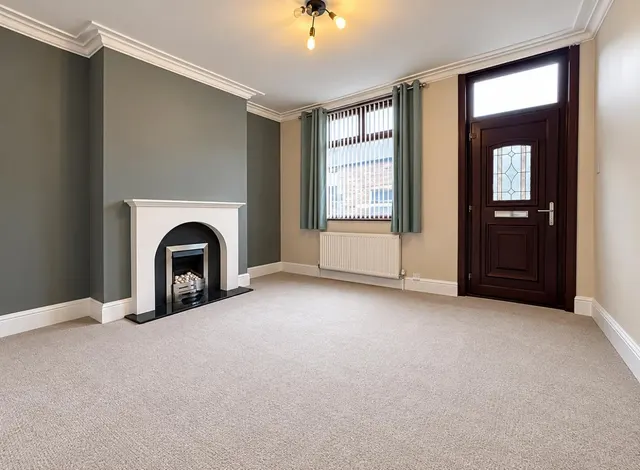 Darton, Barnsley, S75, photo 2