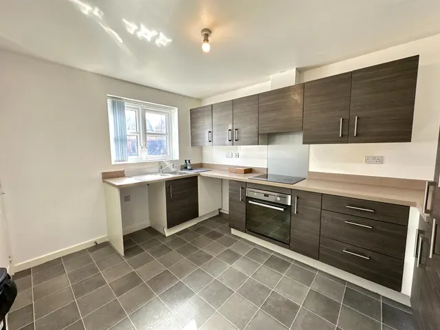 Photo 2 — Shearwater Road, Coalpool, Walsall, WS3
