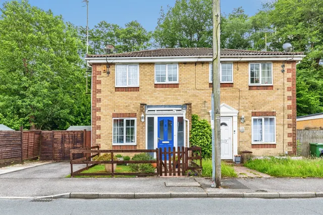 Stonehouse Drive, St. Leonards-On-Sea, photo 1