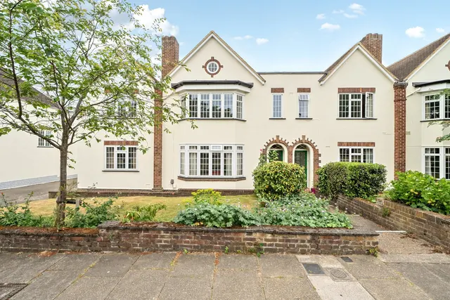 Lock Chase, SE3, photo 1