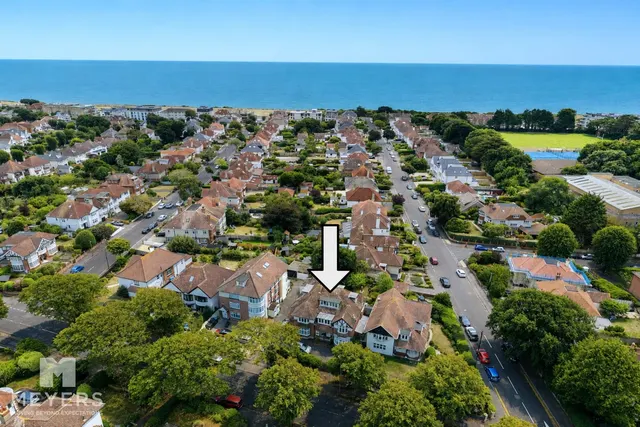 Wentworth Avenue, Bournemouth, BH5, photo 2