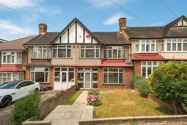 The Avenue, West Wickham, BR4, photo 1