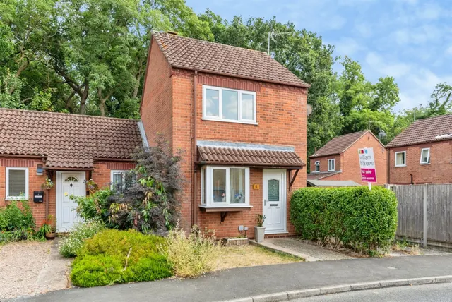 Summerfield Drive, Sleaford, photo 1