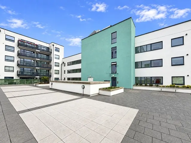 Erith High Street, Erith, DA8, photo 1