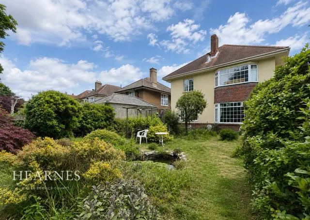 Thistlebarrow Road, BH7, photo 1
