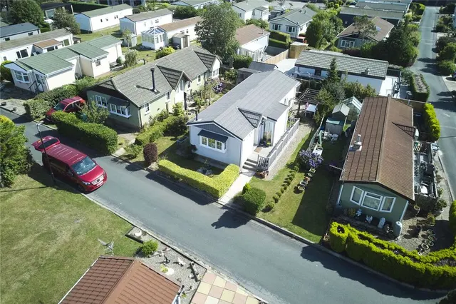 2 bedroom house — Upwood Park, Black Moor Road, West Yorkshire, BD22