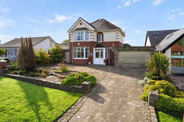 Bolton Road, Anderton, PR6, photo 1