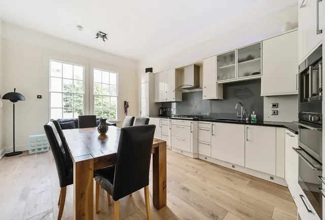 Photo 3 — Bathwick Street, Bath, BA2 6NX