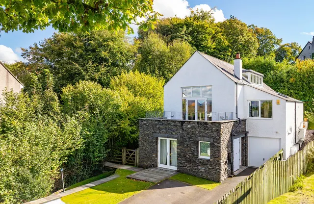 Oak House, Langdale Cresent, LA23, photo 1