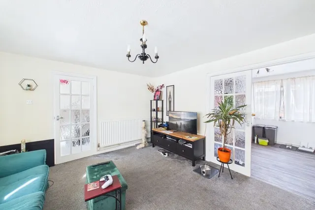 St. Margarets Road, Leamington Spa, CV31, photo 3