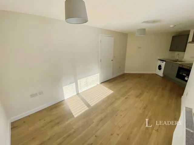 Willmore House, Bretton Green, PE3, photo 2