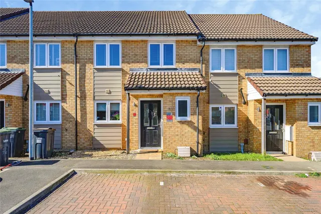 Arundel Road, Luton, Bedfordshire, LU4, photo 1