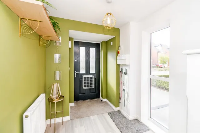 Le Marechal Avenue, Bursledon, SO31, photo 2