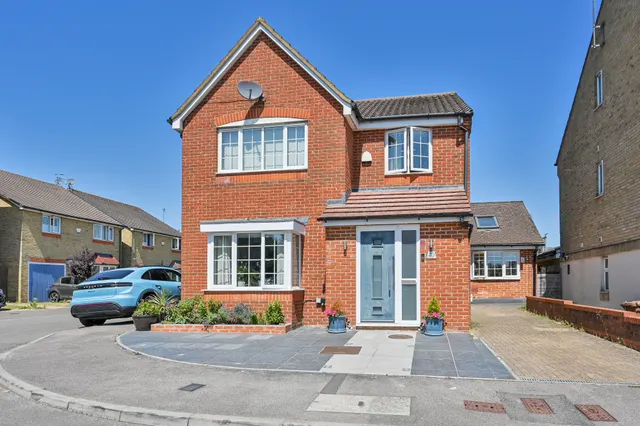 40 Edson Close, Leavesden, photo 1
